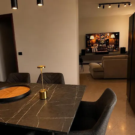 Ida-panoramicview, Pool, Gym & Biliard וילה
