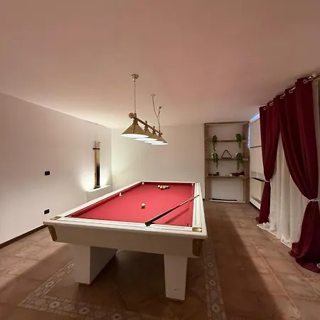 וילה Ida-panoramicview, Pool, Gym & Biliard *